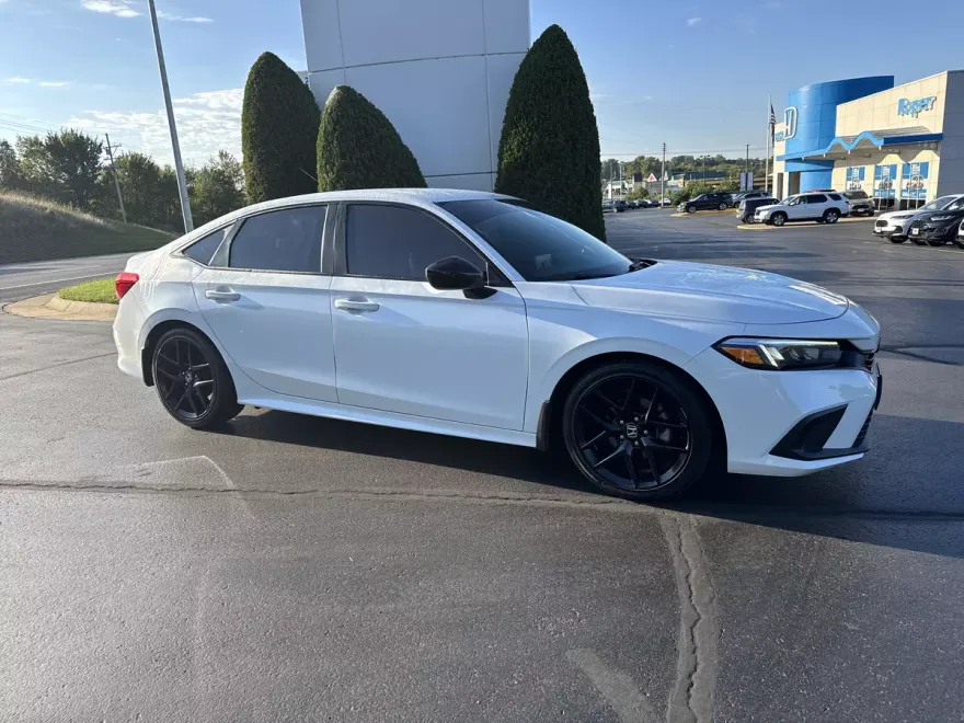 2022 Honda Civic Sport photo 1