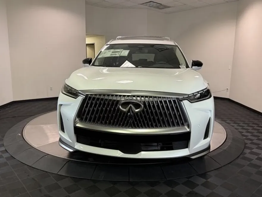 2026 Infiniti QX60 Luxe photo 1