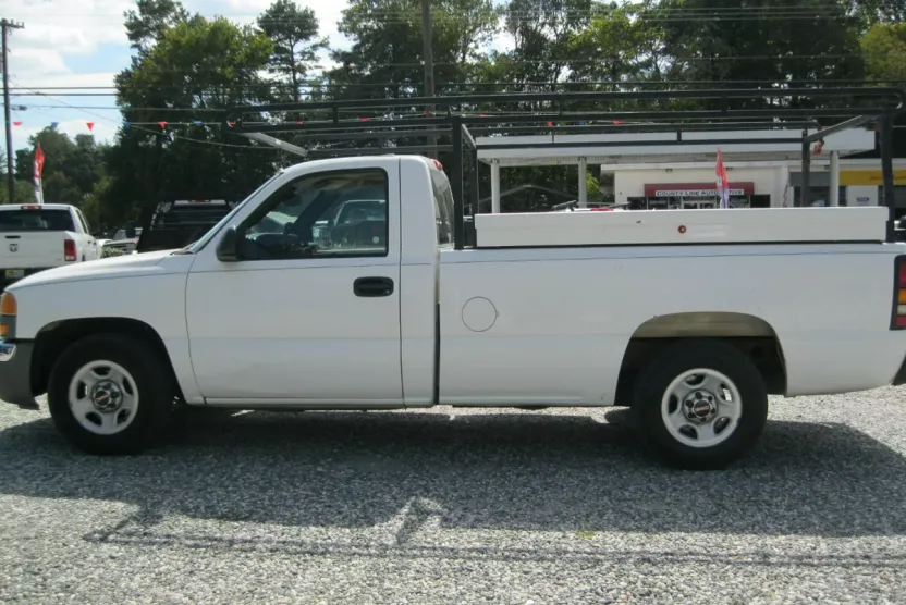 2004 Gmc Sierra 1500 photo 1