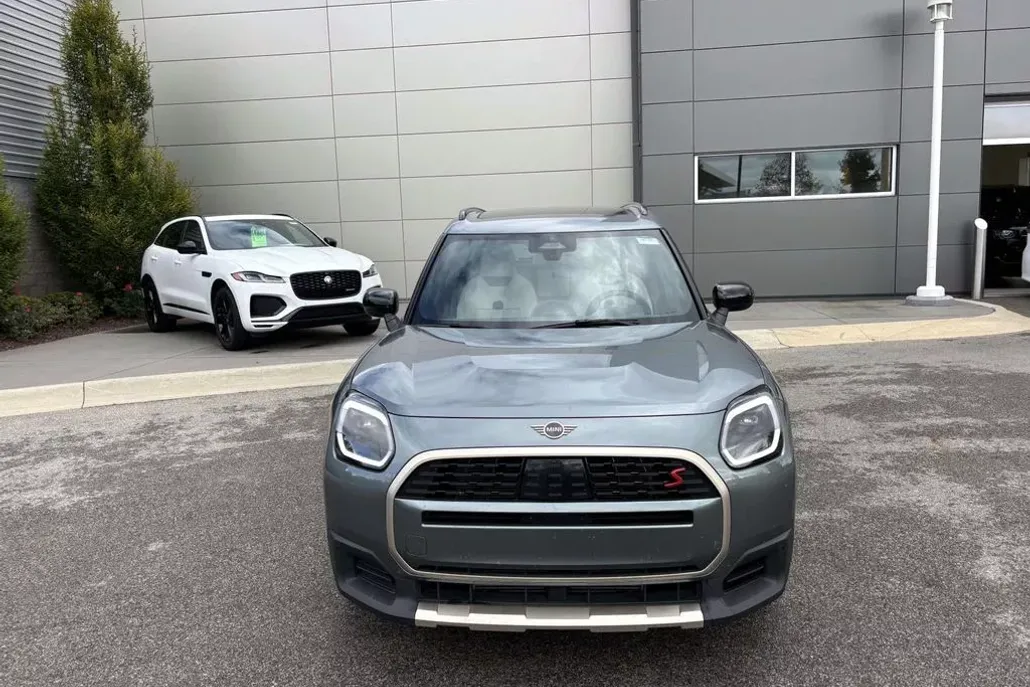 2025 Mini Cooper photo 1