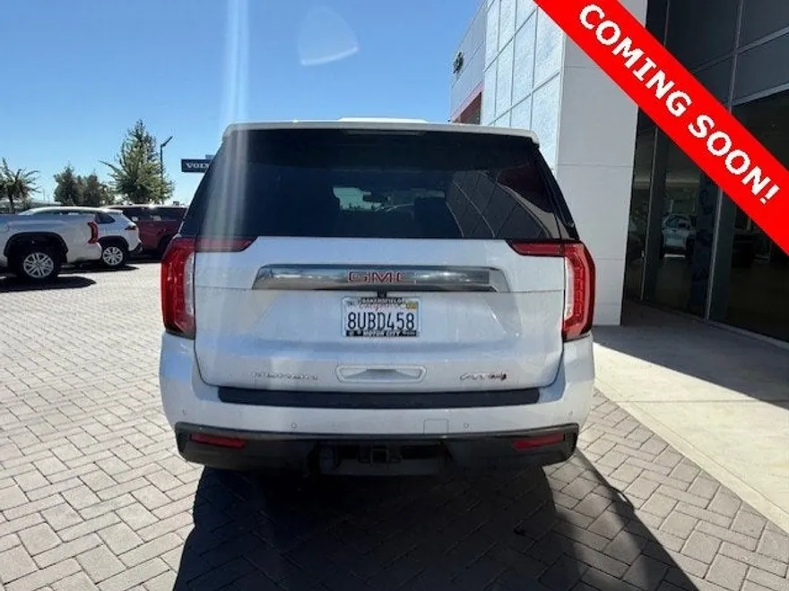 2021 Gmc Yukon AT4 photo 1