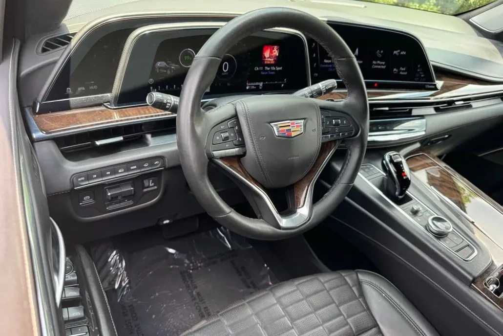 2021 Cadillac Escalade Premium Luxury Platinum photo 1