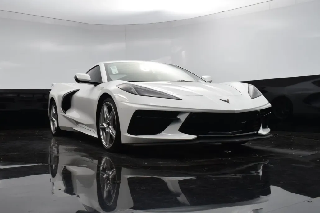 2025 Chevrolet Corvette Stingray 2LT photo 1