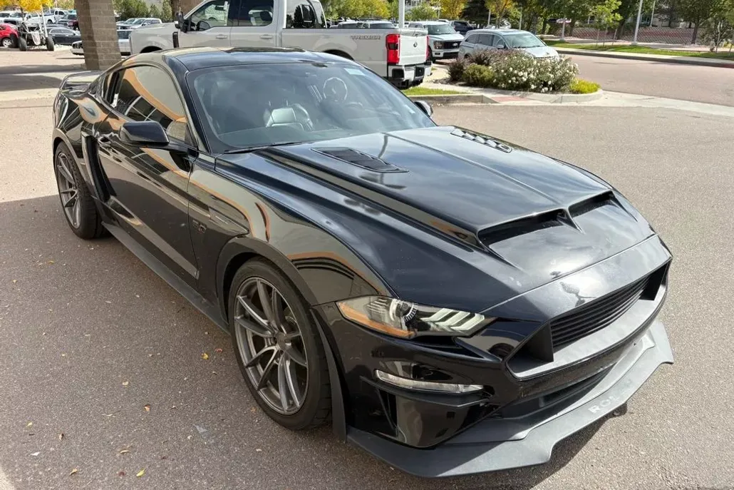 2019 Ford Mustang GT Premium photo 1