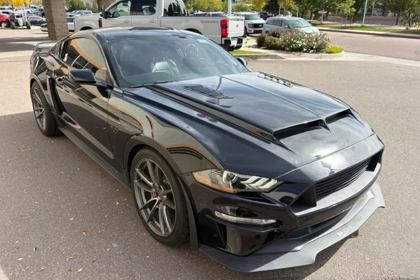 2019 Ford Mustang GT Premium photo 1