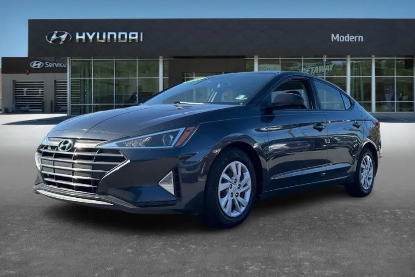 2020 Hyundai Elantra SE photo 1
