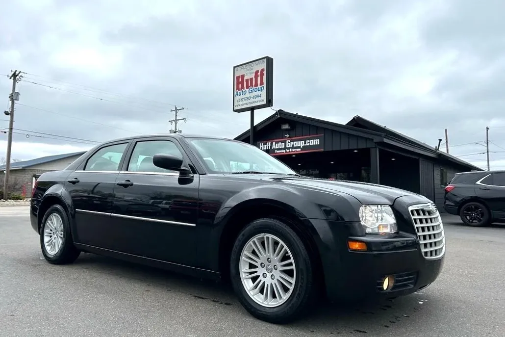 2009 Chrysler 300 LX photo 1