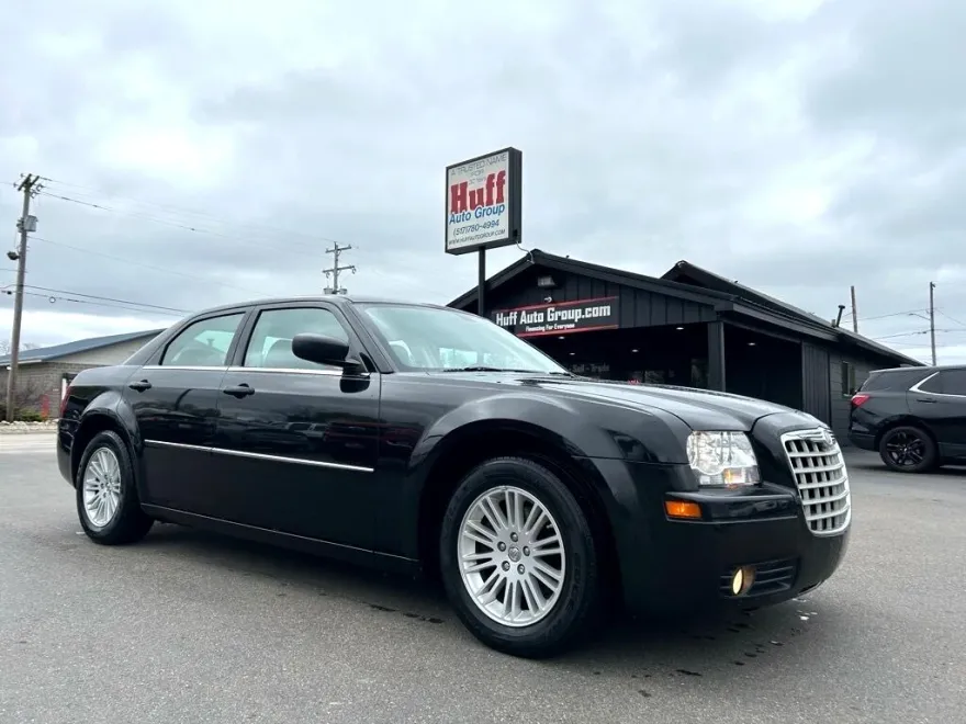 2009 Chrysler 300 LX photo 1