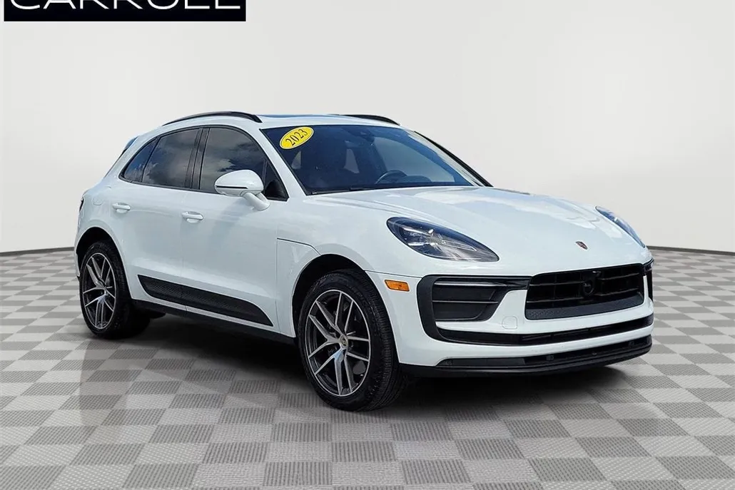 2023 Porsche Macan Base photo 1