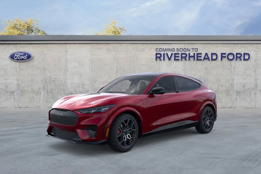 2025 Ford Mustang Mach-E GT photo 1