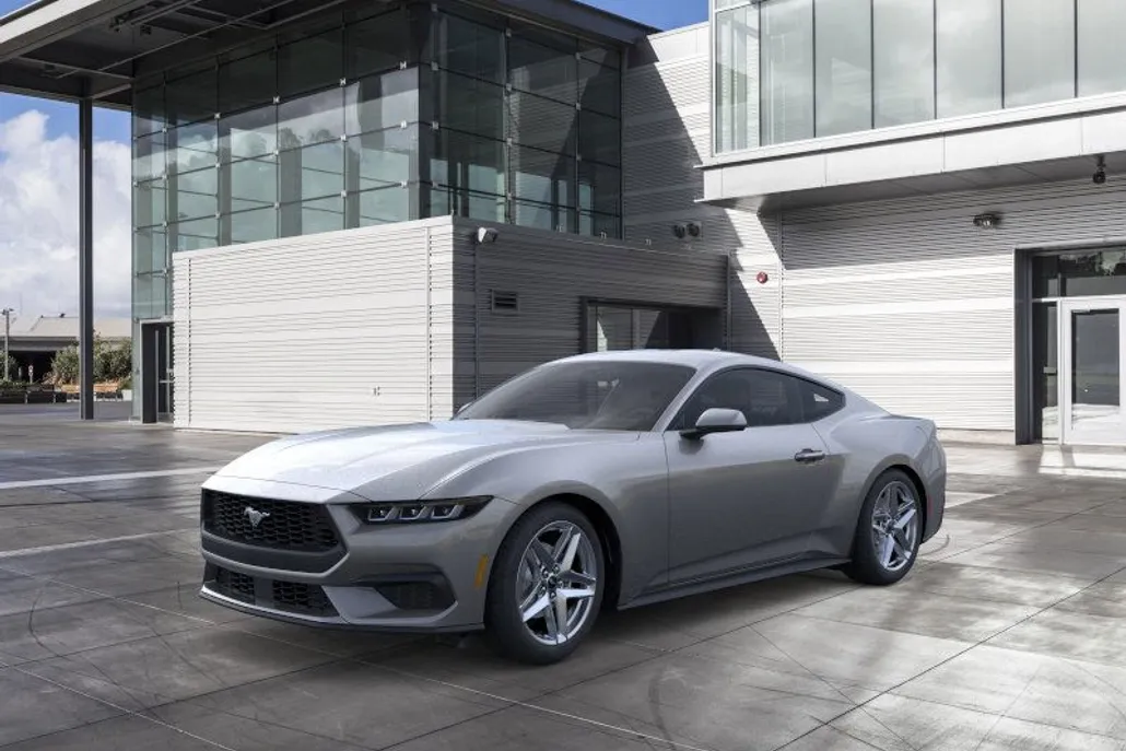 2025 Ford Mustang EcoBoost photo 1