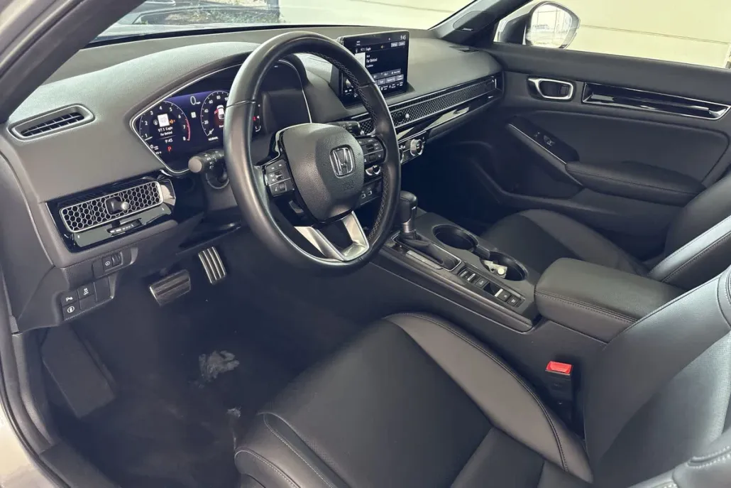 2022 Honda Civic Sport Touring photo 1