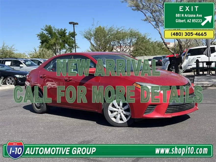 2014 Toyota Corolla LE photo 1
