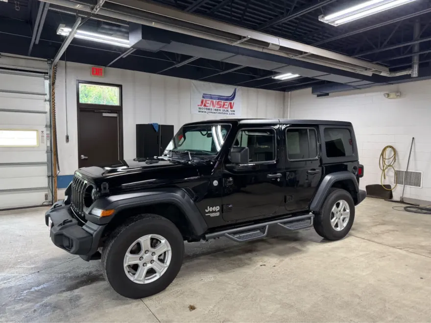 2019 Jeep Wrangler Unlimited Sport S photo 1