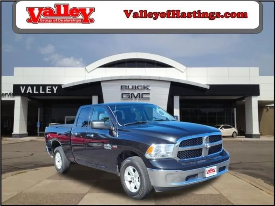 2016 Ram 1500 SLT photo 1