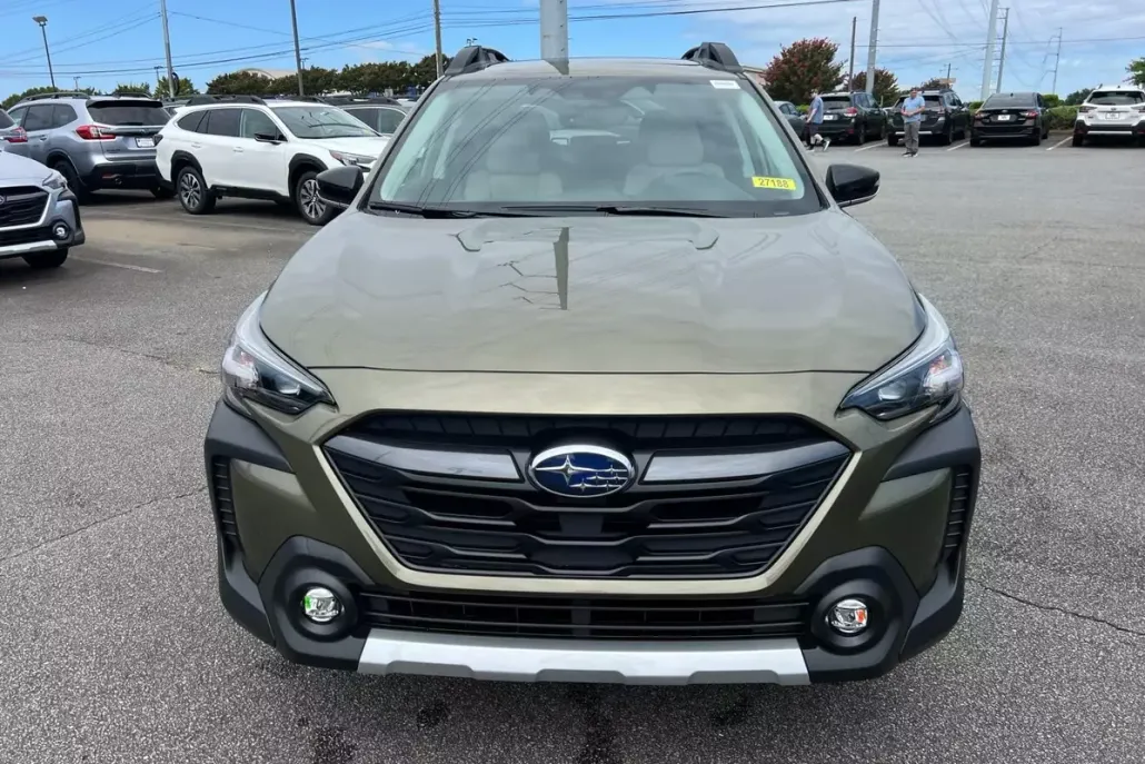 2025 Subaru Outback Limited photo 1