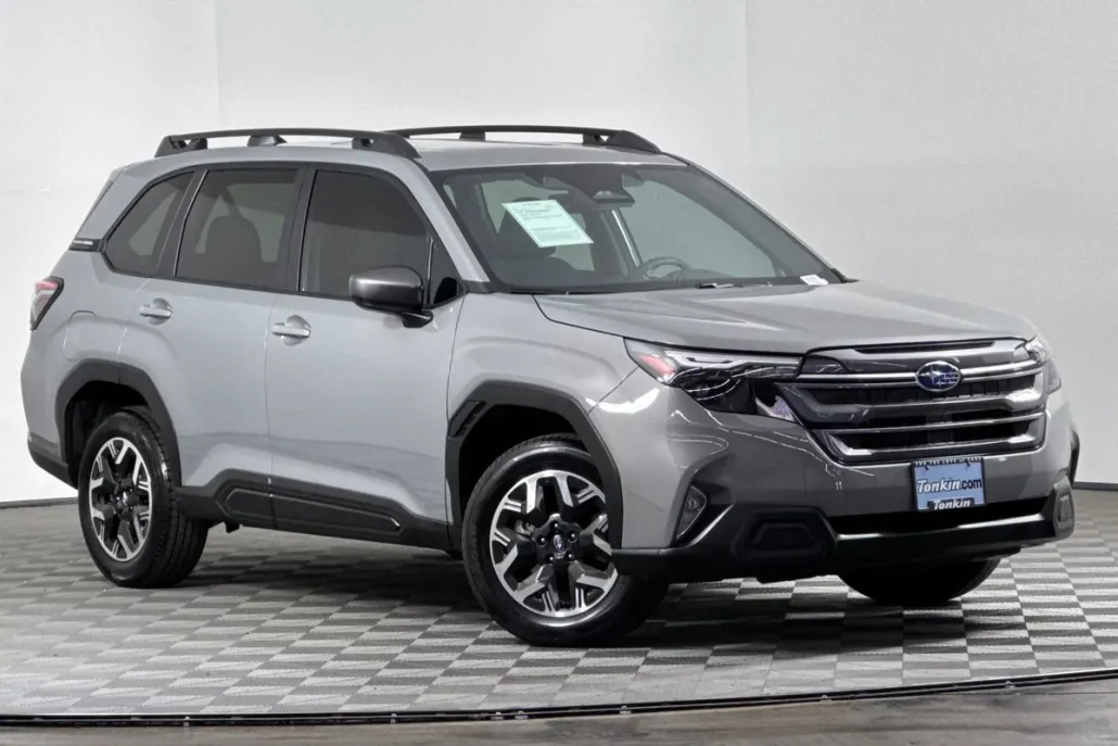 2025 Subaru Forester Premium Base photo 1