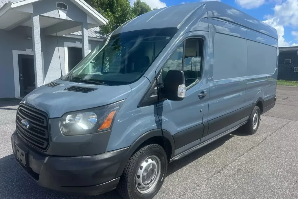 2019 Ford Transit Van photo 1