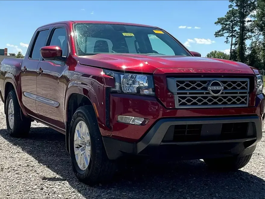 2022 Nissan Frontier SV photo 1