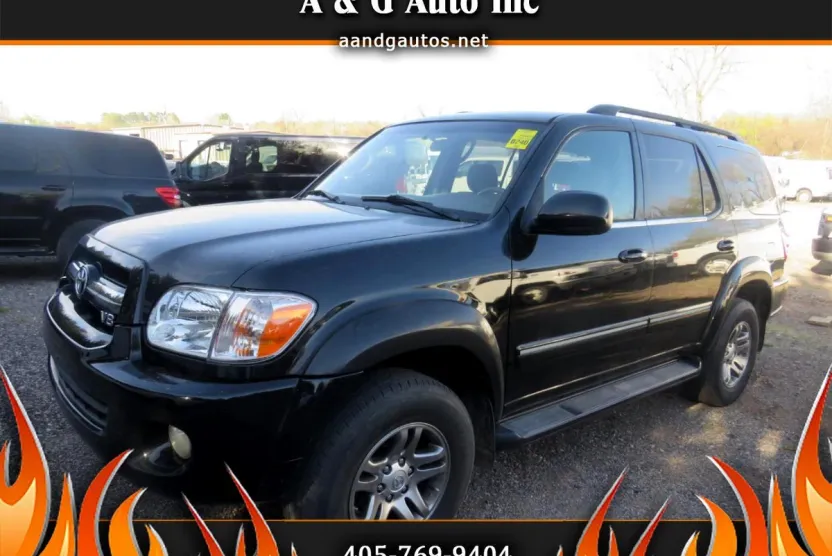 2005 Toyota Sequoia SR5 photo 1