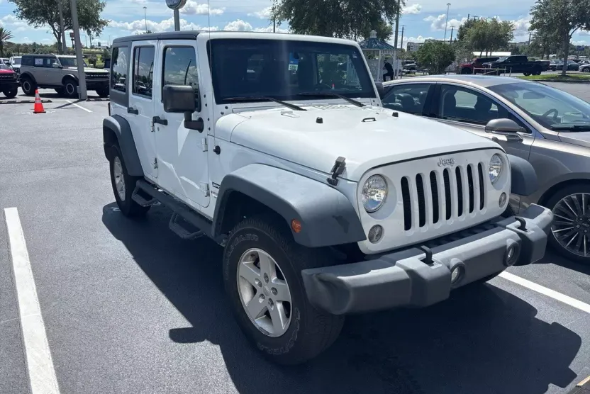 2015 Jeep Wrangler Unlimited Sport photo 1