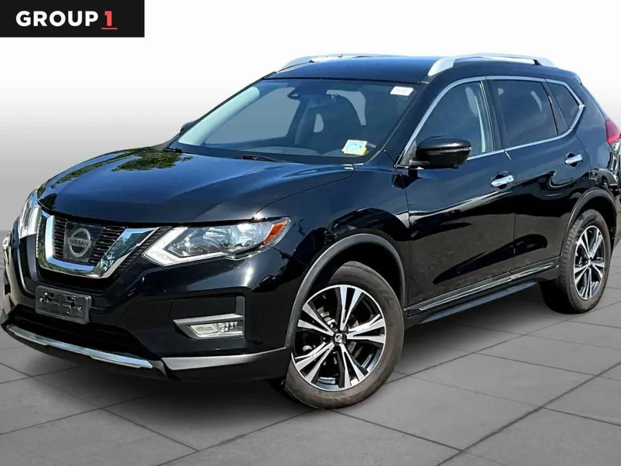 2017 Nissan Rogue SL photo 1