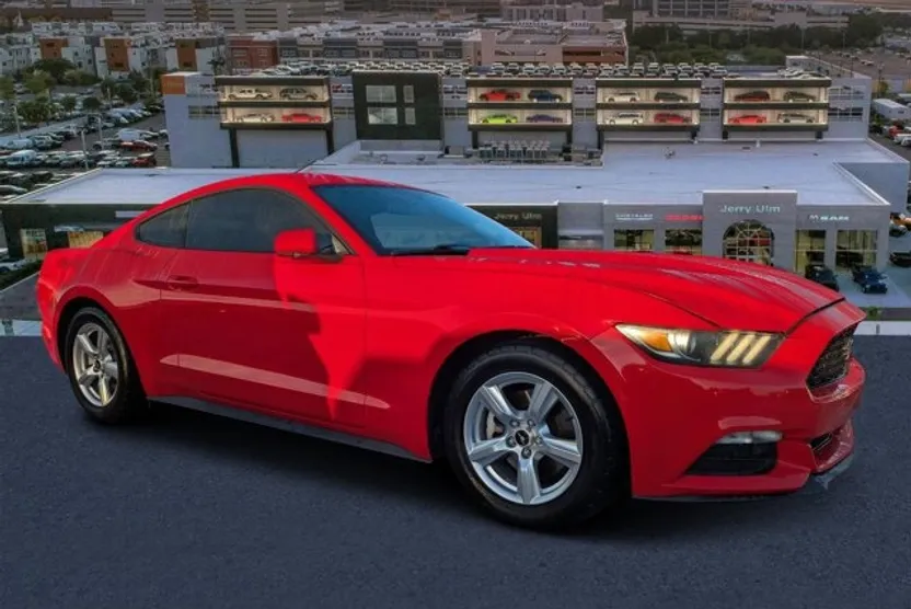 2015 Ford Mustang V6 photo 1