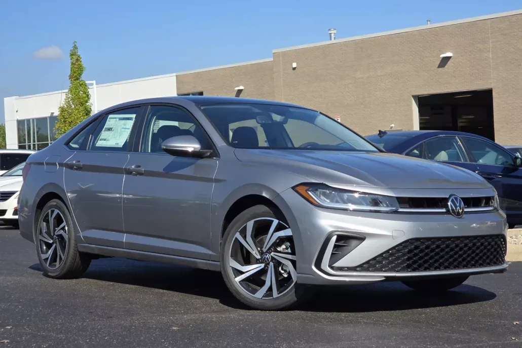 2026 Volkswagen Jetta SEL photo 1
