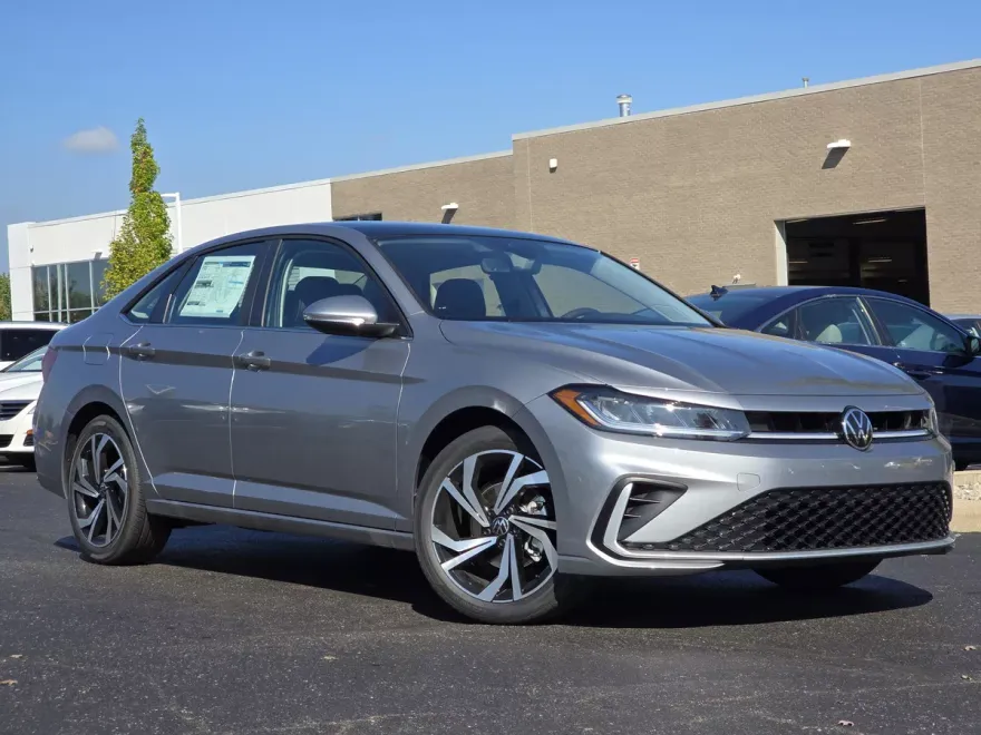 2026 Volkswagen Jetta SEL photo 1