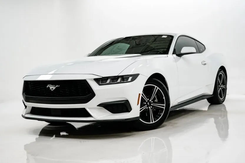 2024 Ford Mustang EcoBoost photo 1