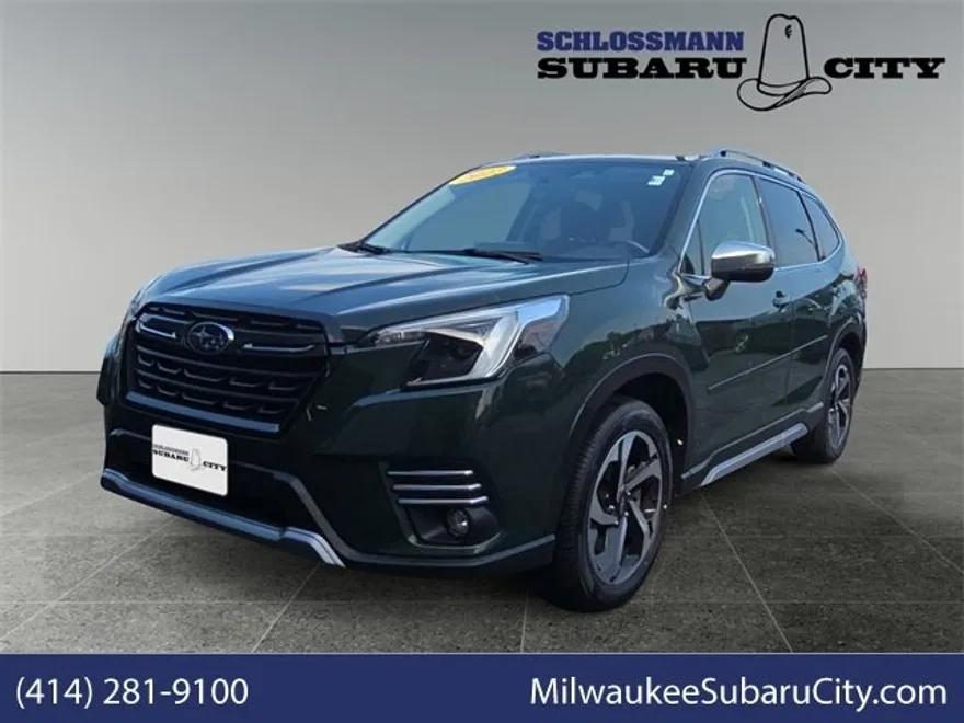 2023 Subaru Forester Touring photo 1