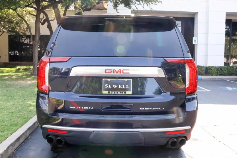 2021 Gmc Yukon Denali photo 1