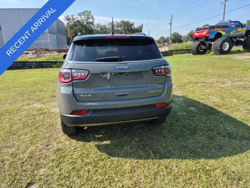 2024 Jeep Compass Limited photo 1