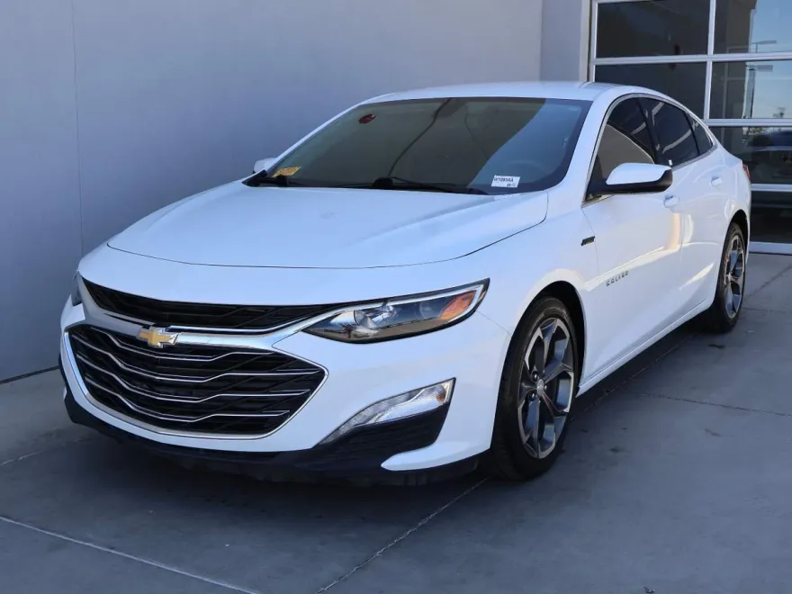 2021 Chevrolet Malibu 1LT photo 1