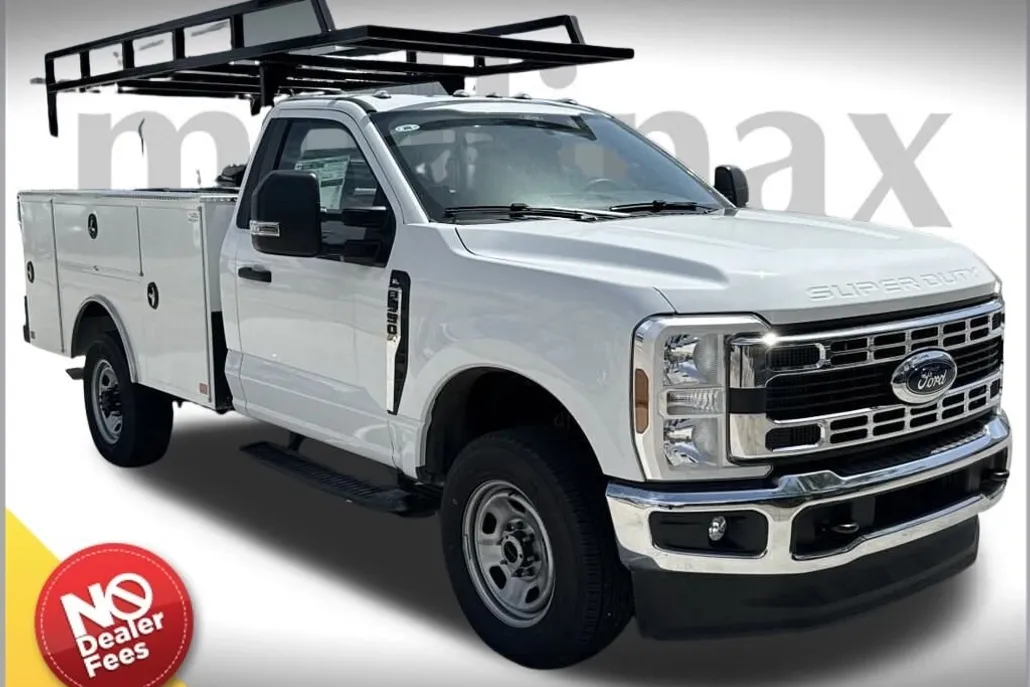 2025 Ford F-350 XL photo 1