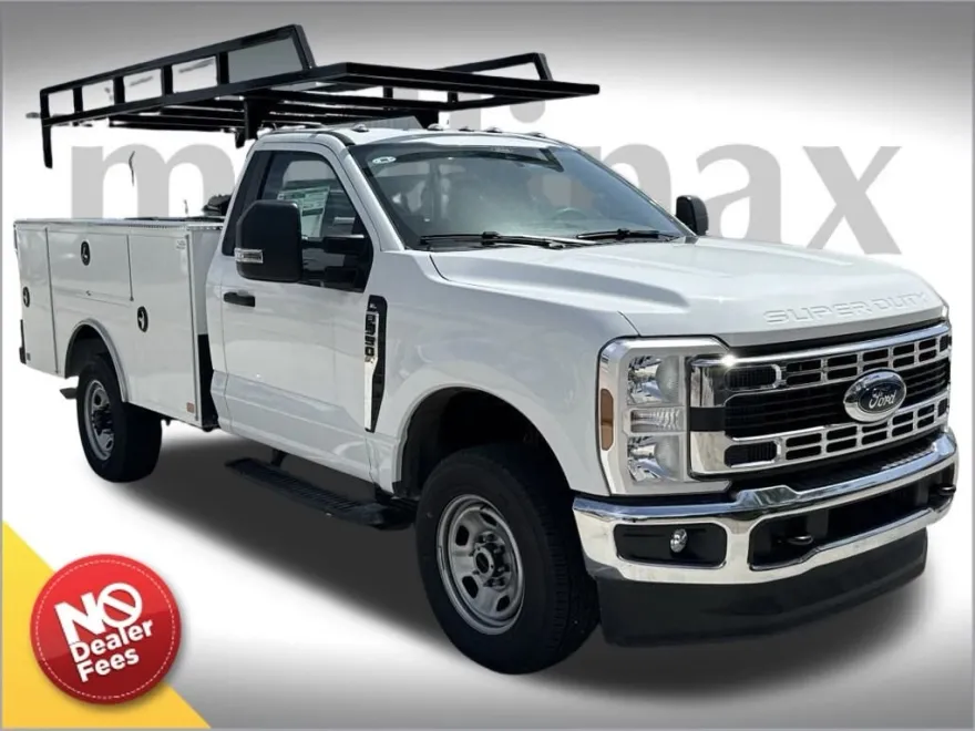 2025 Ford F-350 XL photo 1