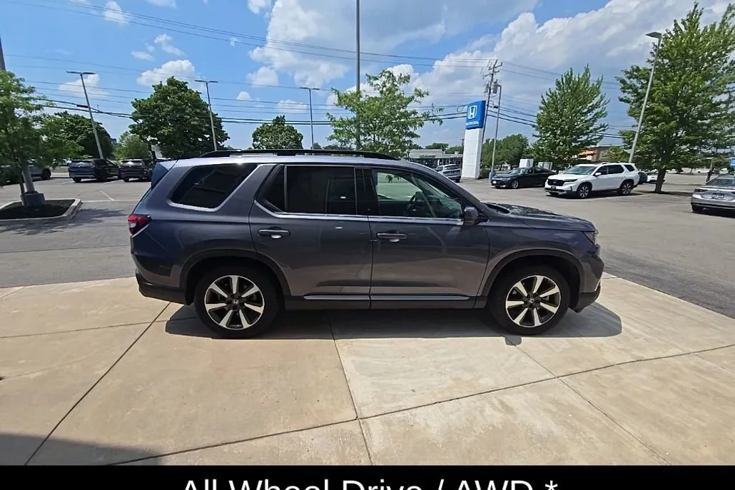 2024 Honda Pilot Elite photo 1
