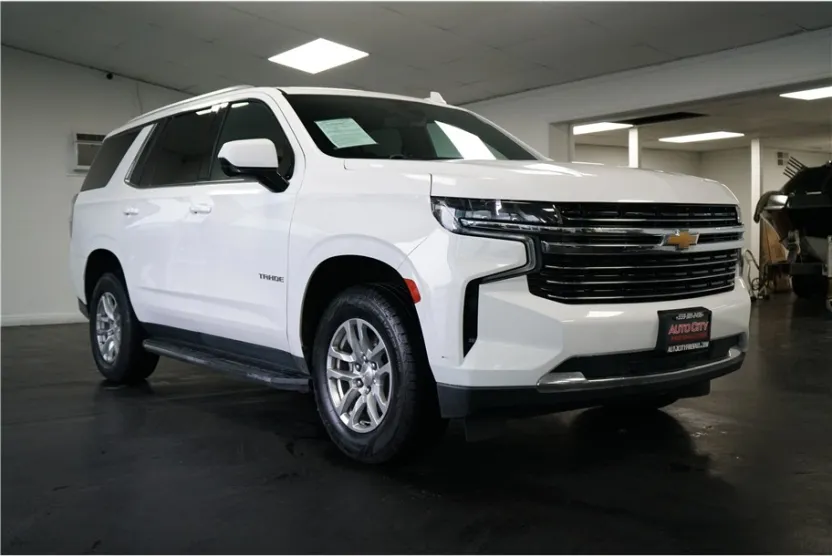 2021 Chevrolet Tahoe LT photo 1