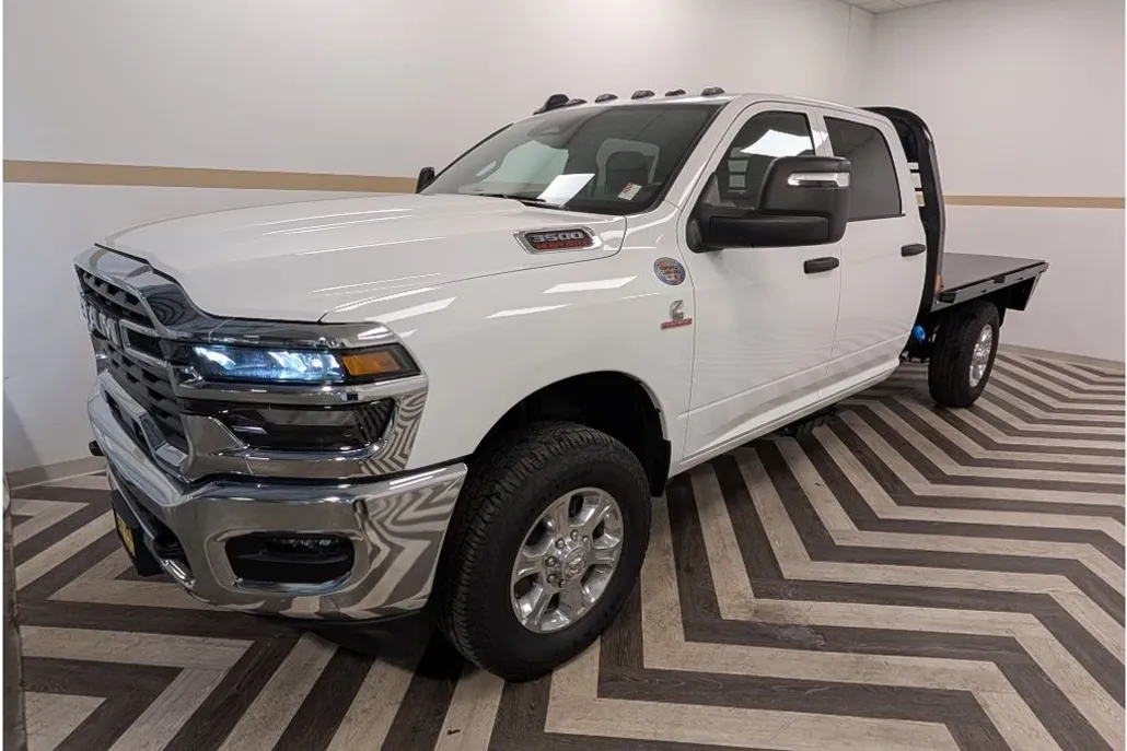 2025 Ram 3500 Tradesman photo 1