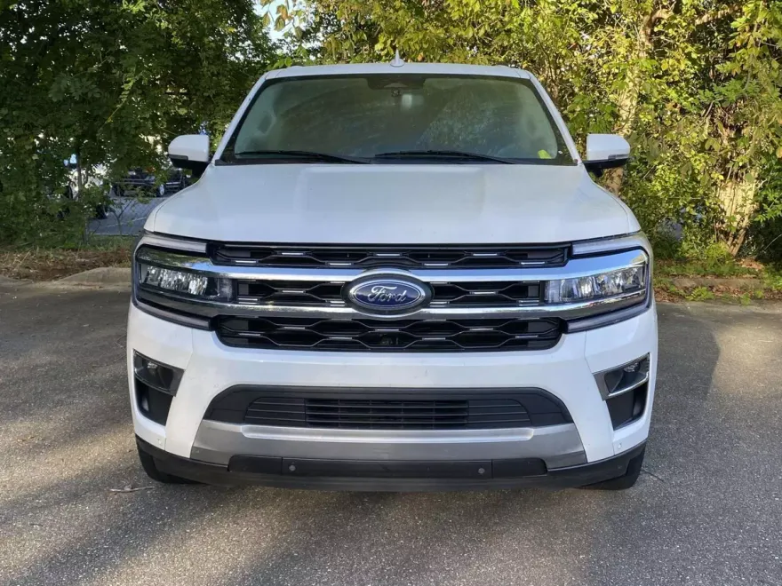 2023 Ford Expedition Limited photo 1