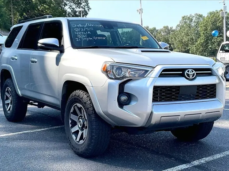 2021 Toyota 4Runner TRD Off-Road Premium photo 1