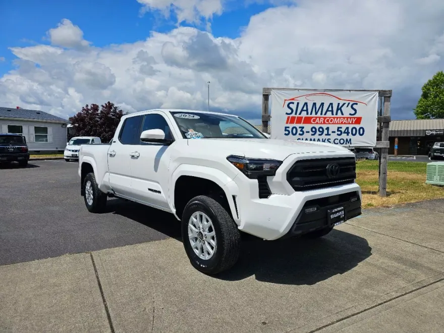 2024 Toyota Tacoma SR5 photo 1