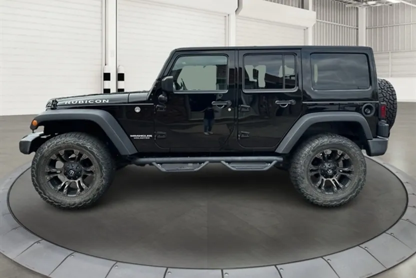 2017 Jeep Wrangler Unlimited Rubicon photo 1