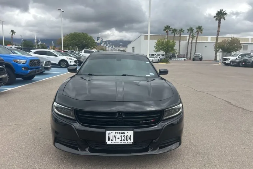 2022 Dodge Charger SXT photo 1