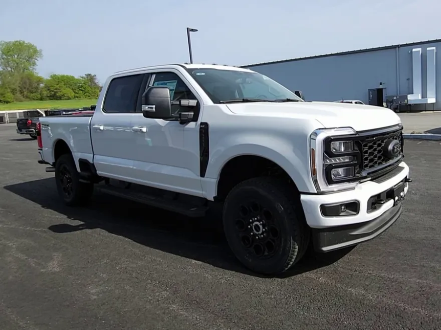 2025 Ford F-250 XLT photo 1