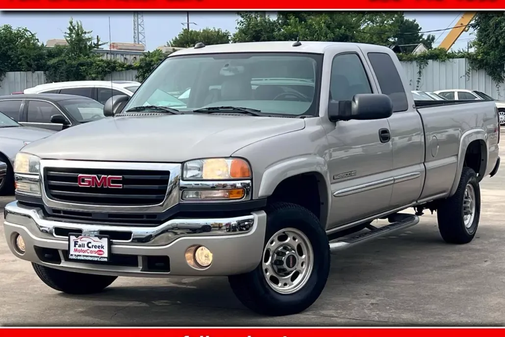 2004 Gmc Sierra SLT photo 1