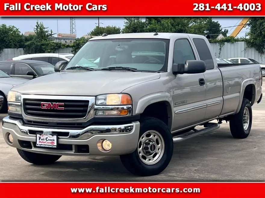 2004 Gmc Sierra SLT photo 1