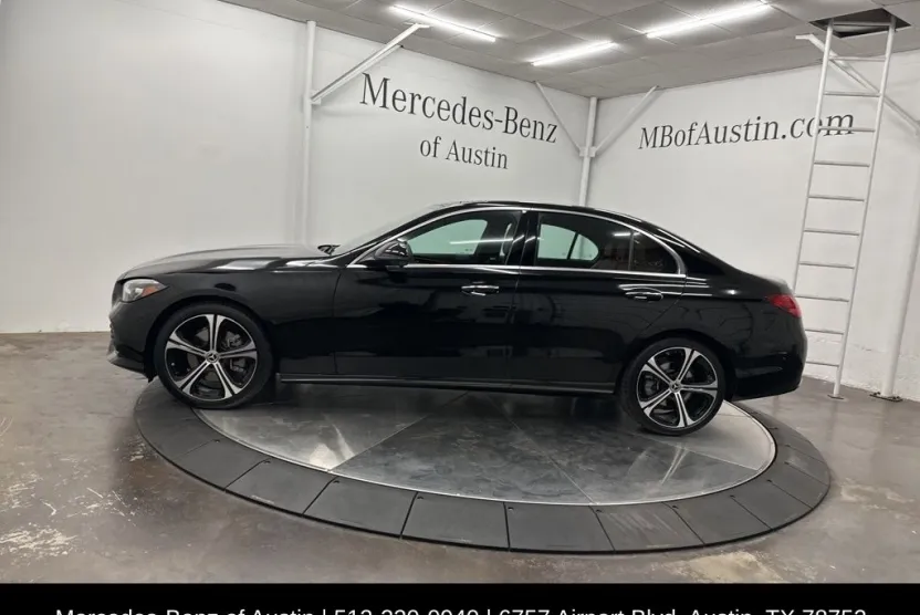 2025 Mercedes Benz C 300 photo 1