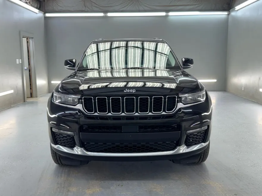 2022 Jeep Grand Cherokee Limited photo 1