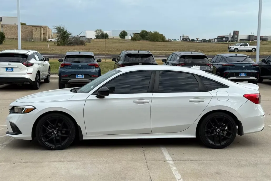 2022 Honda Civic Sport photo 1
